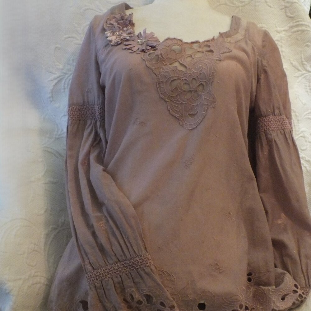Vintage Embroidered Romantic Long Sleeve Top in Lilac with Beaded Belt by Patric - Picture 14 of 14